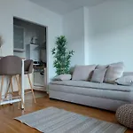 Balcony Apartment, 5 Min Walk To First District