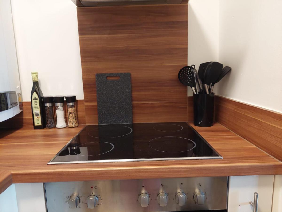 Balcony Apartment, 5 Min Walk To First District *
